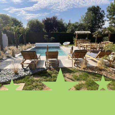 Farceaux Le Petit Manoir Bed & Breakfast エクステリア 写真